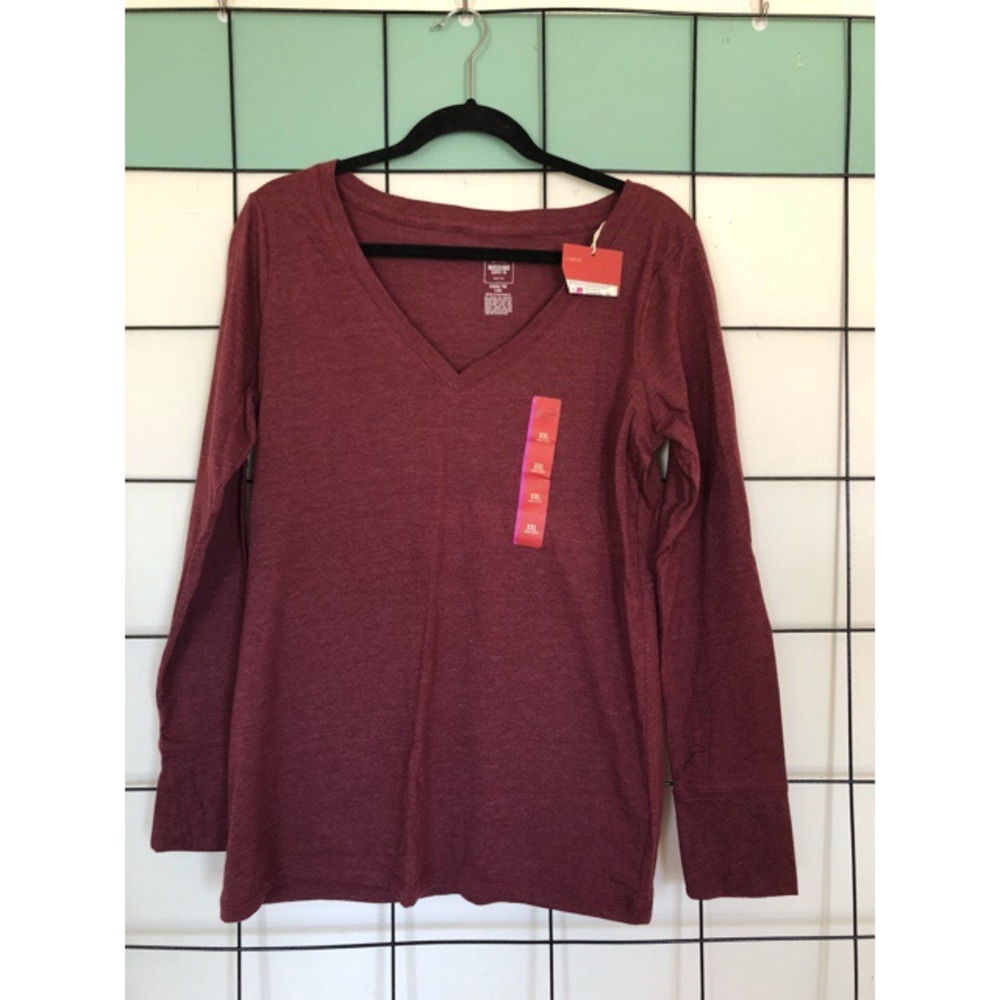 ✨BRAND NEW✨ MAROON LONG SLEEVE TOP! SO COMFY!